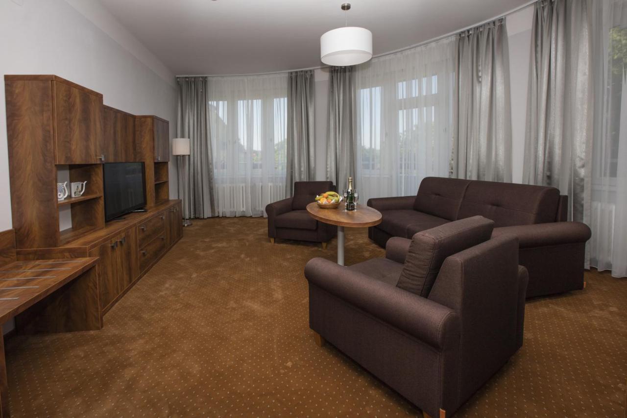Hotel Bellevue Tlapak Podebrady Ngoại thất bức ảnh