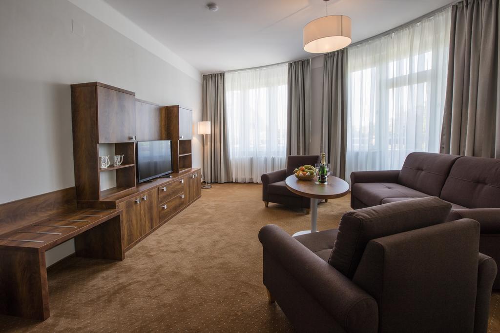 Hotel Bellevue Tlapak Podebrady Ngoại thất bức ảnh